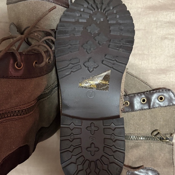 Groove Tan and Brown Lace-Up Boots - Picture 3 of 6